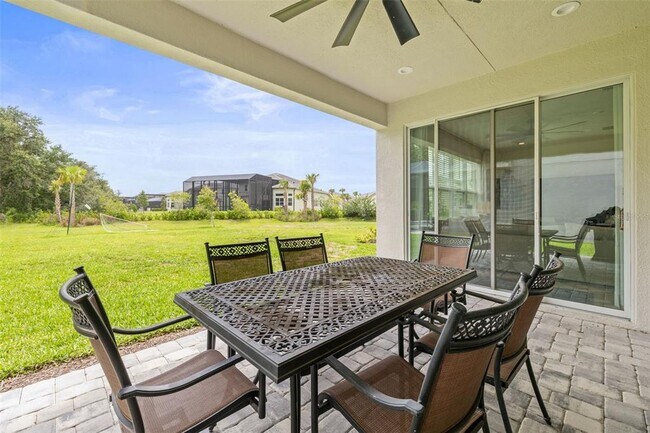Building Photo - 3541 Great Banyan Way