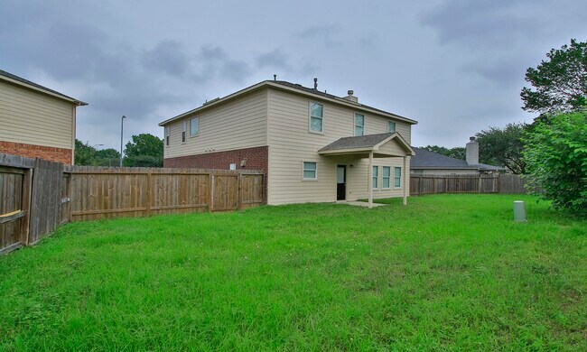 Building Photo - 20102 Glacier Falls Dr