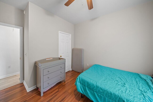 Building Photo - 217 Antigua Pl