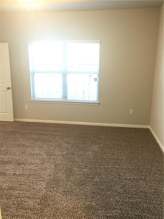 Building Photo - 2304 S Lakeline Blvd