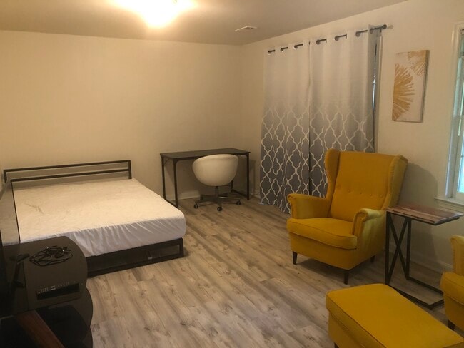 Building Photo - 6403 Knapsack Ln