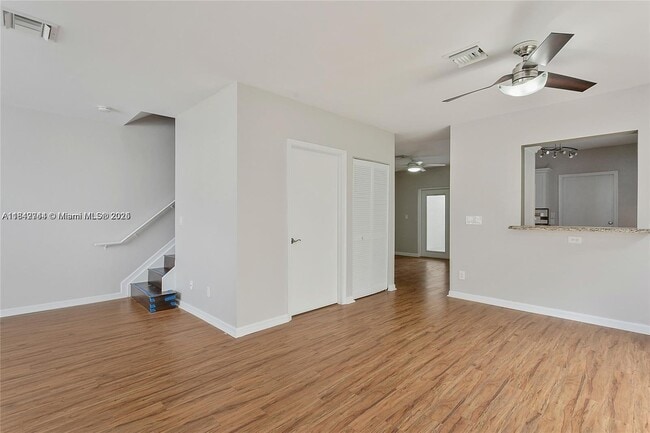 Building Photo - 10524 NW 57th Ct