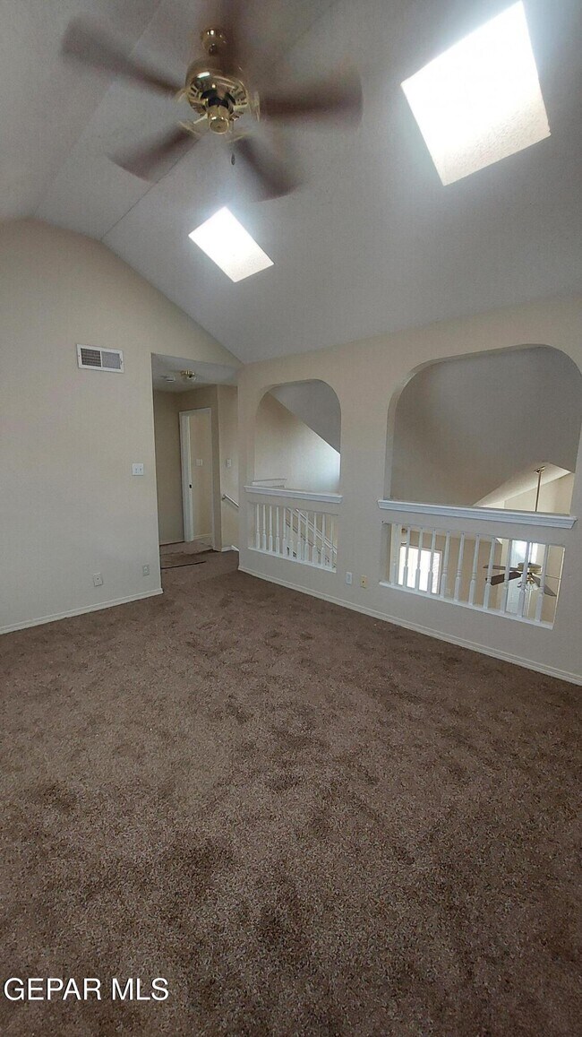 Building Photo - 7744 Luz De Camino Way