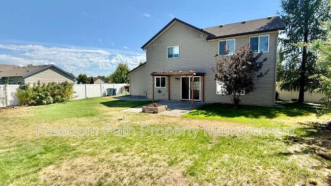Building Photo - 3783 Pandion Dr