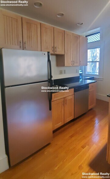 Building Photo - 195 Commonwealth Ave