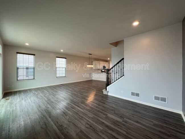 Building Photo - 594 Cimmaron Cir