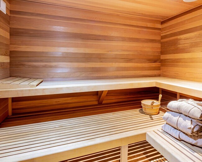 Building Photo - 41 Deep Woods Ln