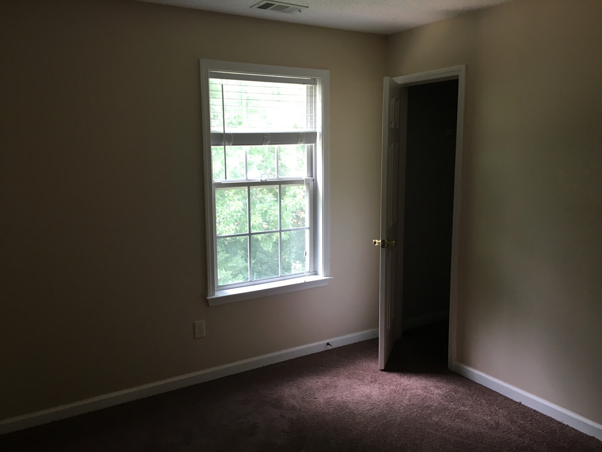 Building Photo - 1671 Heyford Cir NW