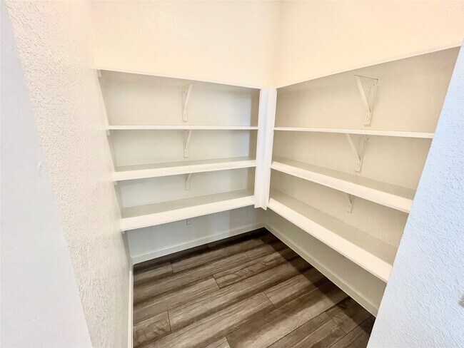 Building Photo - 5915 Grantgrala Dr