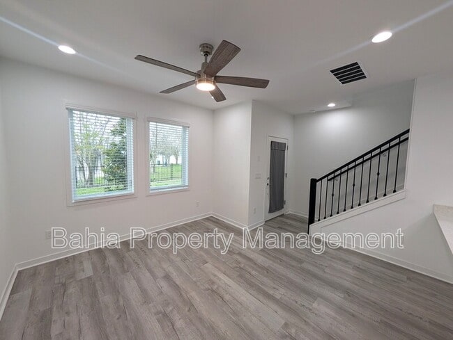 Building Photo - 2108 E 22nd Ave.