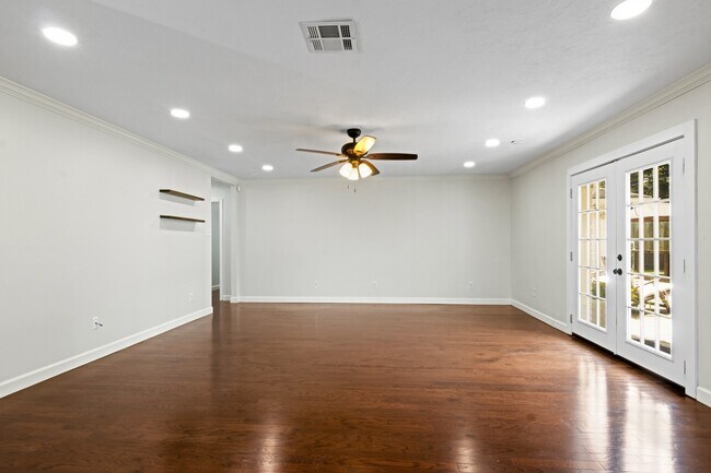 Building Photo - 5219 Cheena Dr