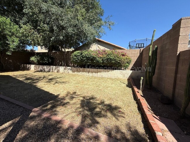 Building Photo - 4260 E Rosemonte Dr