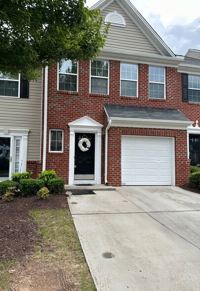 Primary Photo - 251 Cedar Crossing Ln