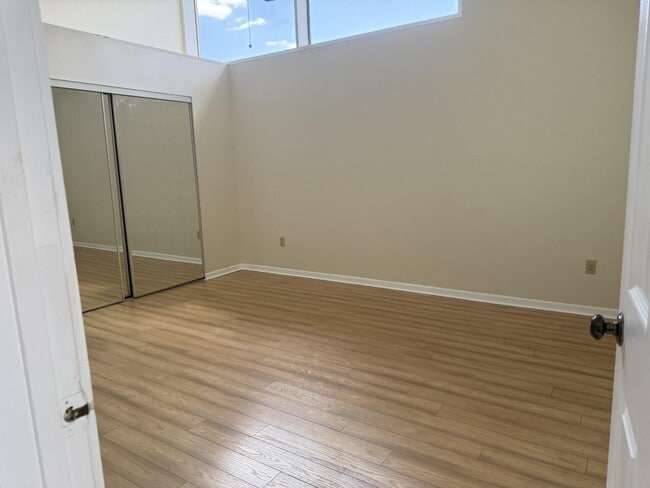 Building Photo - 5532 Golden Eagle Cir