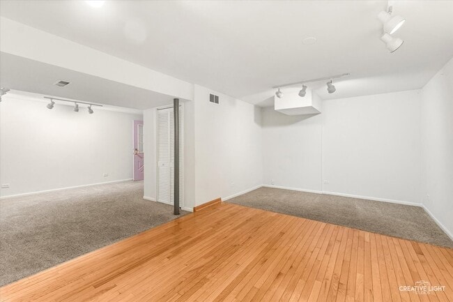 Building Photo - 920 Fairfax Ct