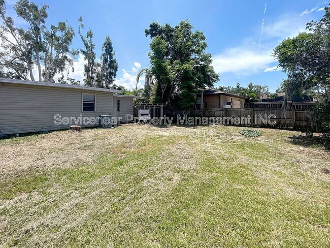 Building Photo - 4722 Harris Ave