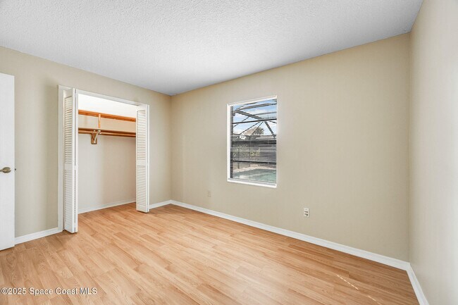 Building Photo - 115 Angelo Rd SE