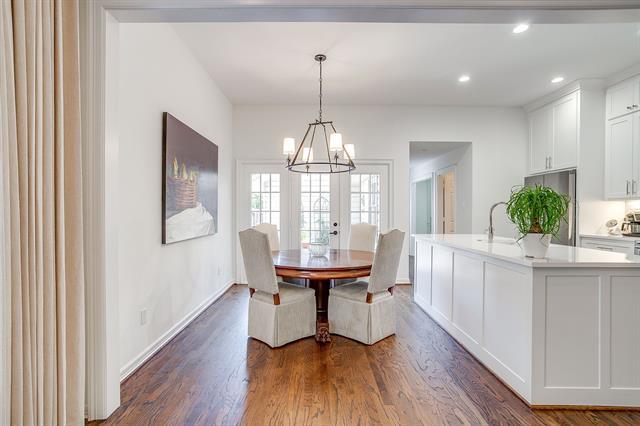 Building Photo - 1301 Belle Pl