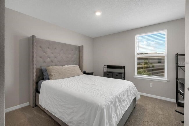 Building Photo - 11062 Great Rock St