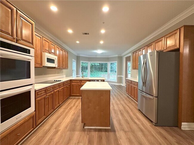 Building Photo - 1015 Allenbrook Ln