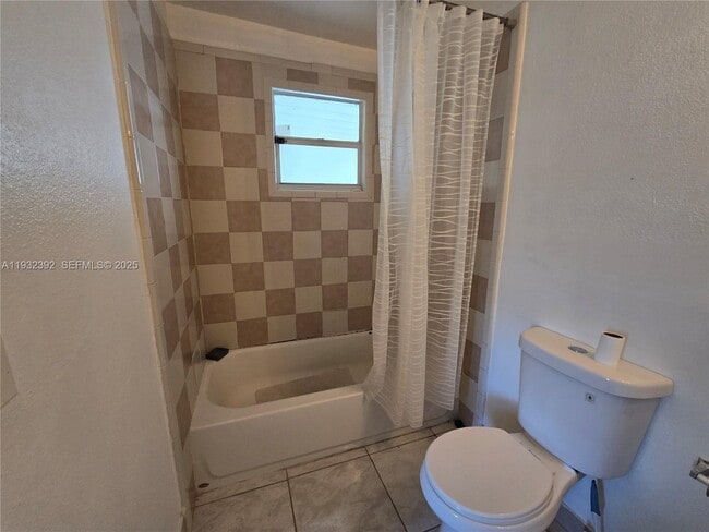 Building Photo - 1376 NW 103rd St