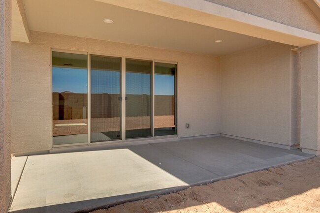 Building Photo - Seasons at Villago, Casa Grande, AZ, Beaut...