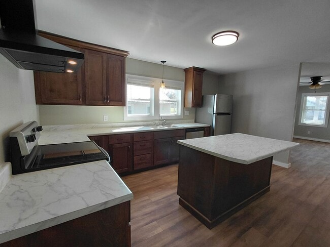 Building Photo - Cozy Home in Rolla