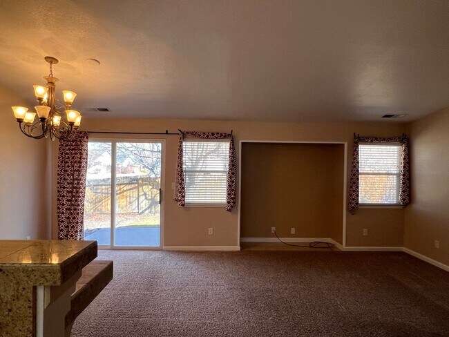 Building Photo - Charming 3/2/2 Home in Gardnerville *MUST SEE*