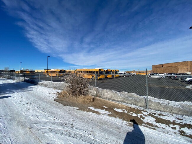 Building Photo - 3 Bedroom, 1.5 Bath Townhome W/ Attached S...