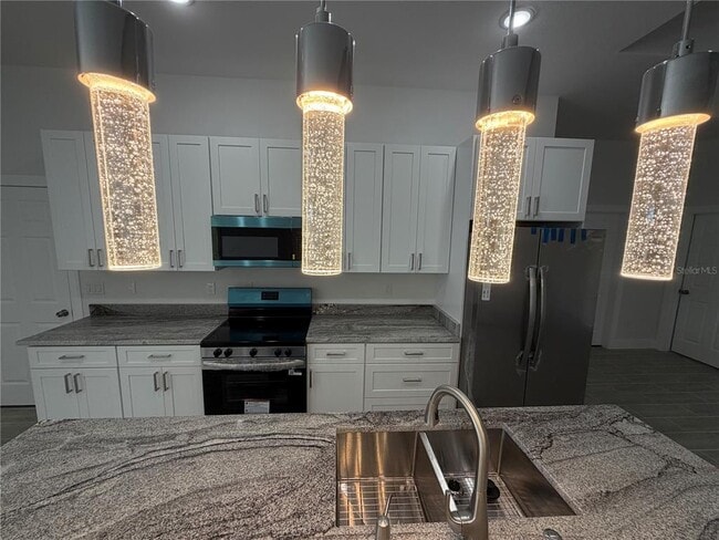 Building Photo - 358 Albatross Rd