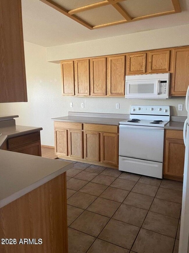 Building Photo - 8419 W Salter Dr