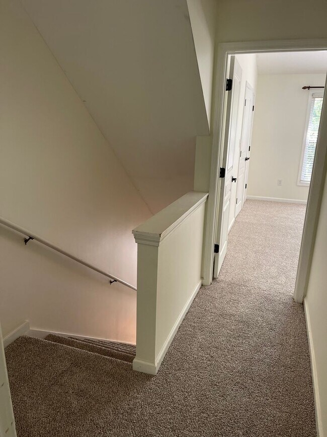 Building Photo - Lovely Condo in Gated Community at Brookwood Mills  Available 8.7.2026