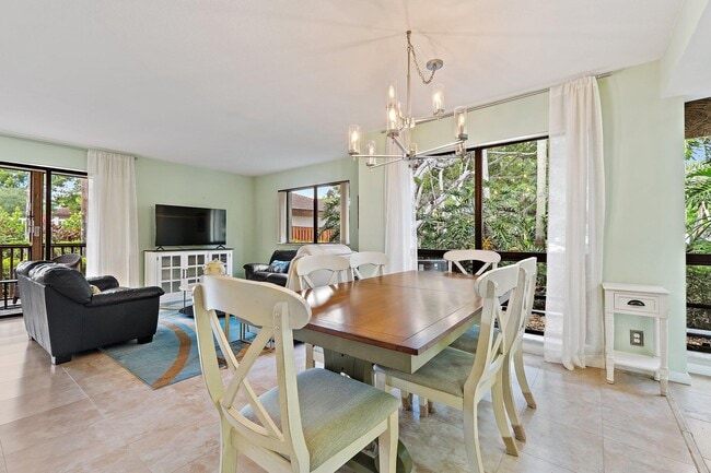 Building Photo - 413 Brackenwood Ln S