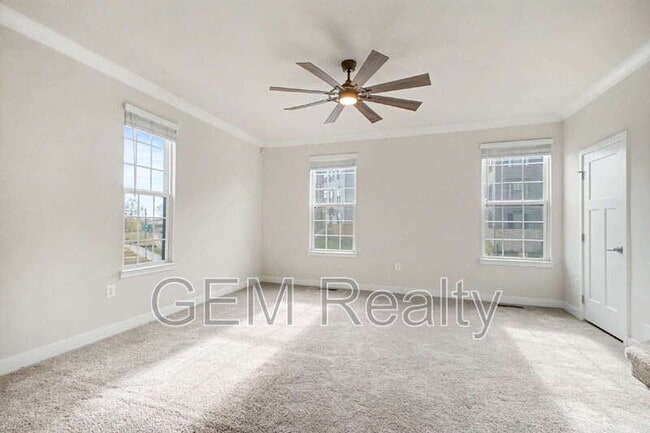 Building Photo - 1101 Rampart Dr