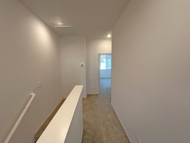 Building Photo - Milk Thistle Ln  Chino, 91708  (4 Bed, 4 Bath)