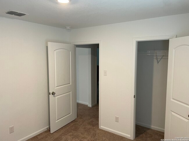 Building Photo - 10930 Chatham Ct