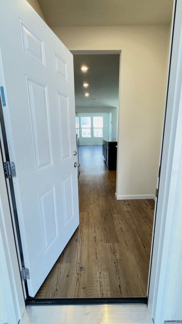 Building Photo - 659 Switchgrass Wy