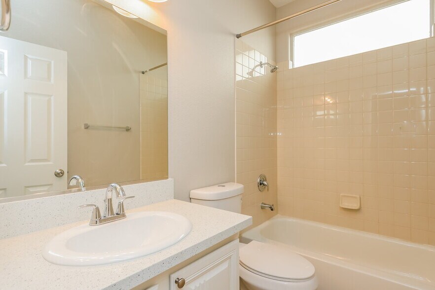 Building Photo - 5954 Attavilla Dr