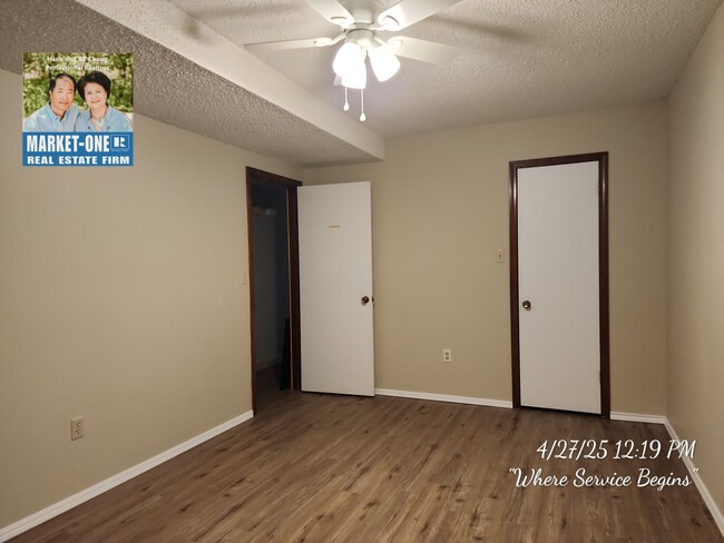 Building Photo - 2810 NE Shelter Creek Dr