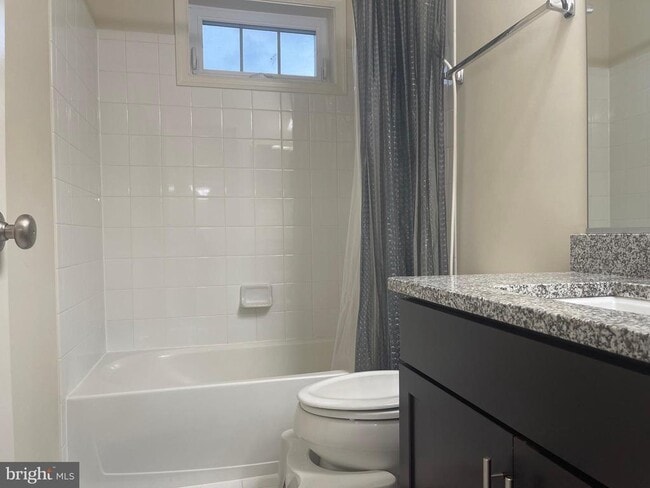 Building Photo - 43010 Paris Gap Square