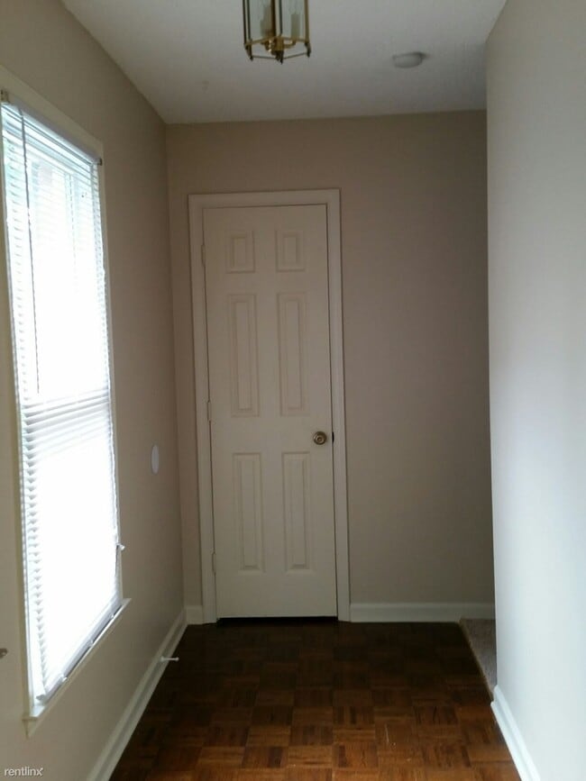 Building Photo - 2 br, 2 bath House - 4812 Tower Rd Unit D