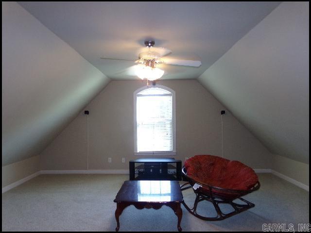 Building Photo - 31 Bristol Ct