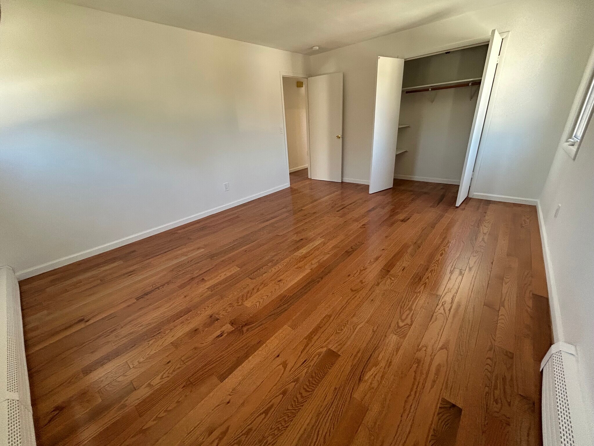 Building Photo - 405 Massapequa Ave