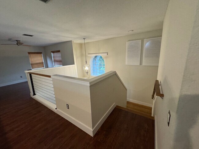 Building Photo - Spacious 4 Bedroom Spring Isle Home AVAILA...