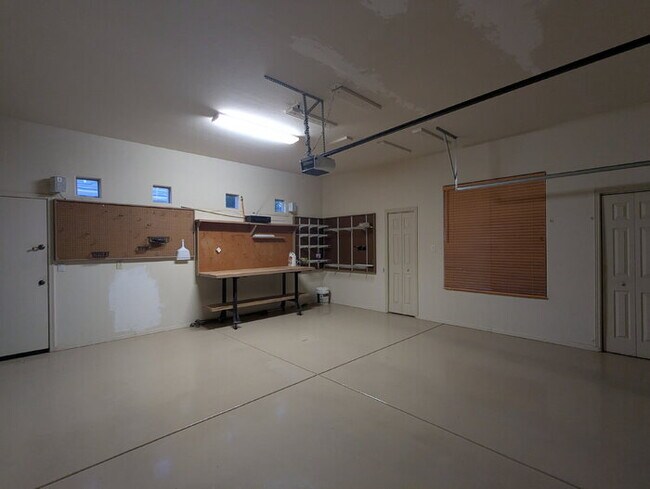 Building Photo - Rancho Sahuarita with Pool/Spa with Lake views