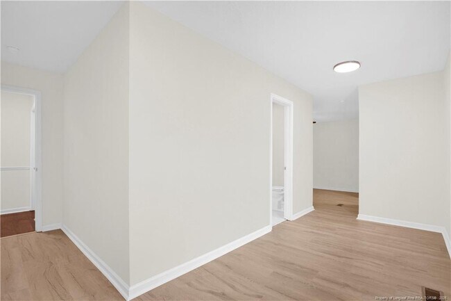 Building Photo - 7000 Medway Ct