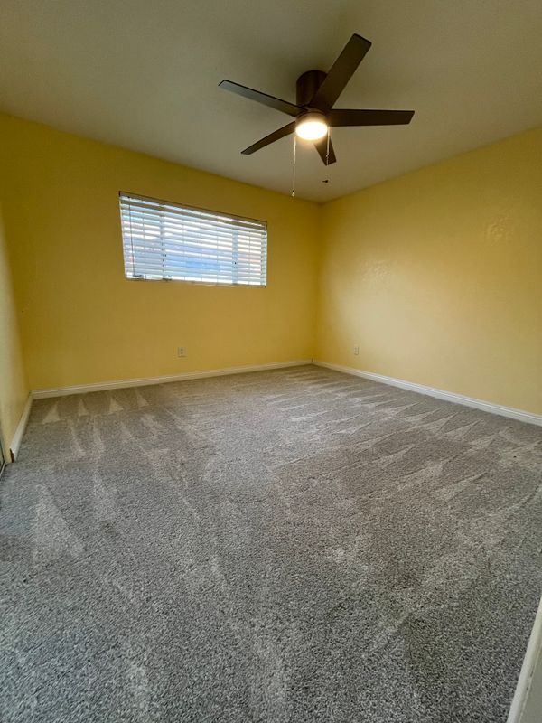 Building Photo - 12580 Fairoaks Ln