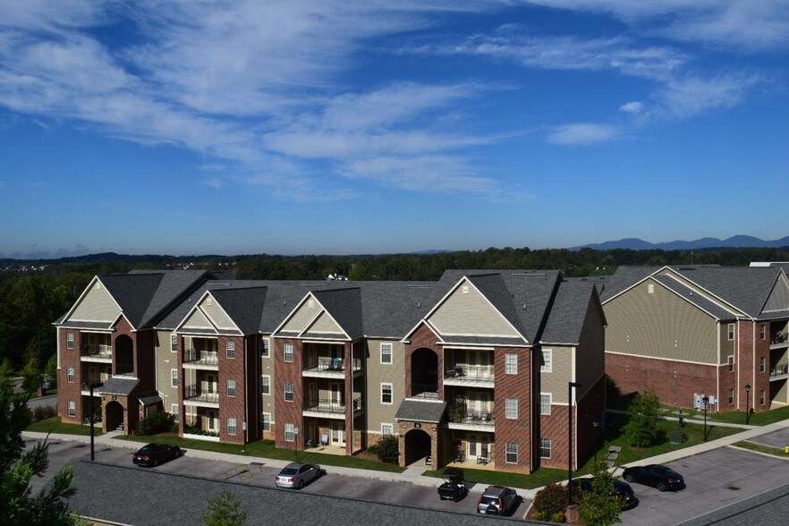 The Enclave of Hardin Valley Knoxville, TN Apartment Finder