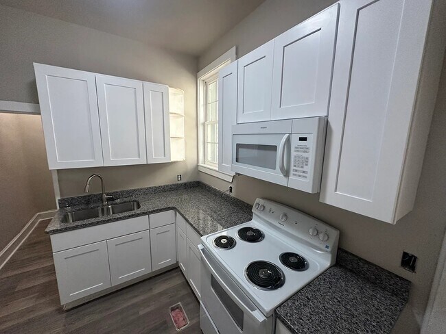 Building Photo - 309 North St