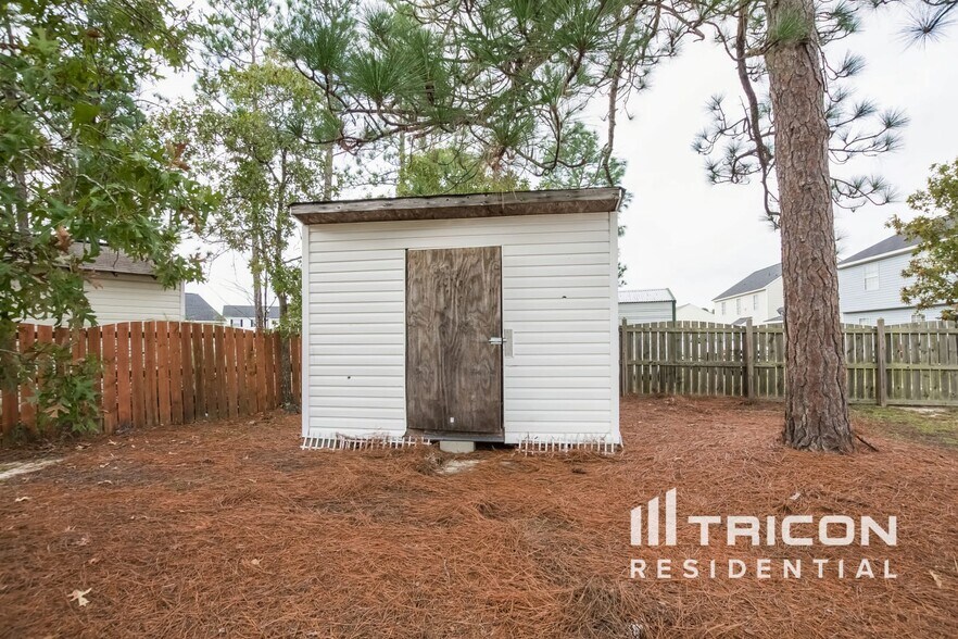 Building Photo - 7 Barnley Ct